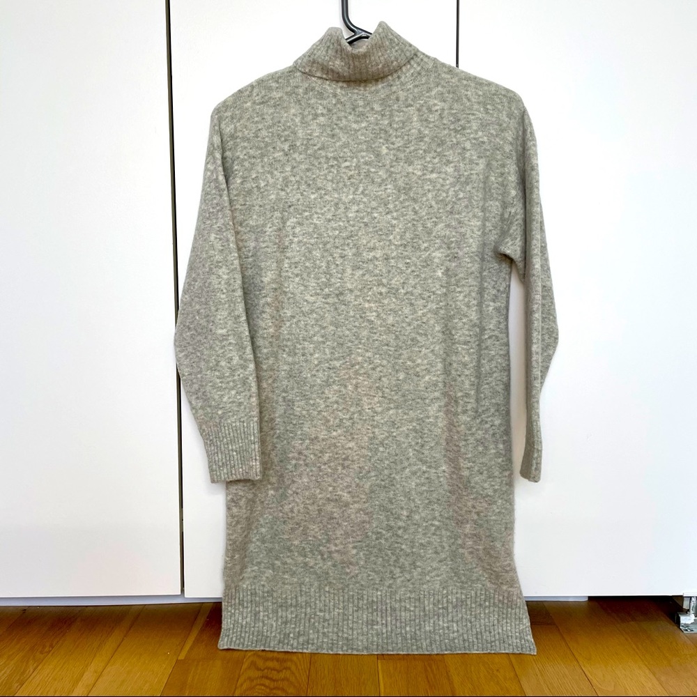 Zara Girls Long Turtleneck Sweater, Size 11-12